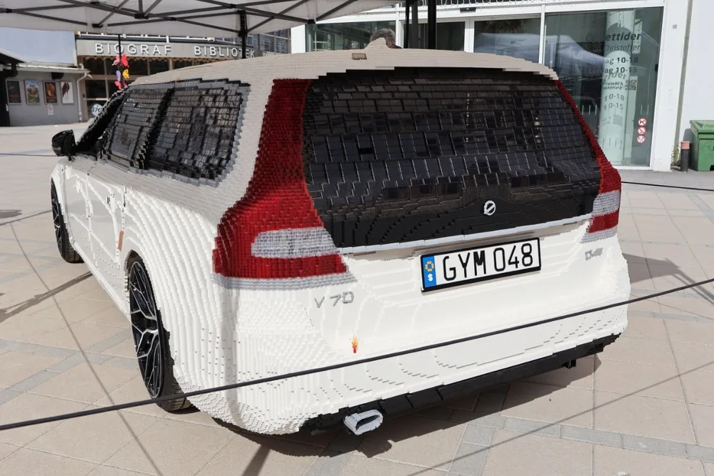 volvo v70 lego moc from behind David Gustafsson