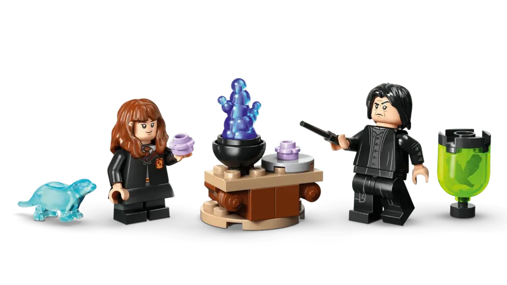 Minifigures and potion accessories.