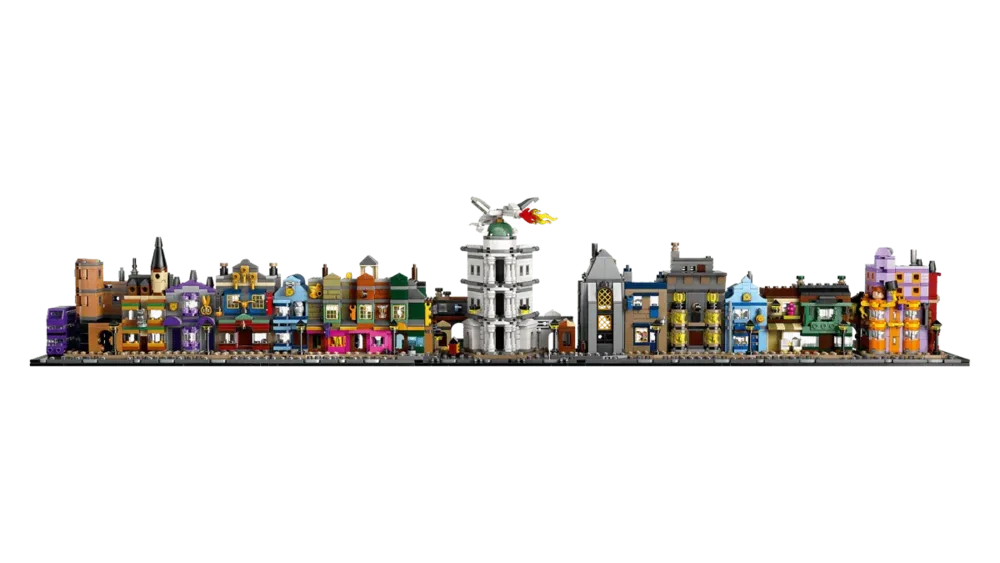 Linear display of Diagon Alley model.