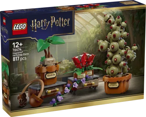 Front view of the LEGO Harry Potter Hogwarts Herbology Plants set box, featuring three magical plant builds.
