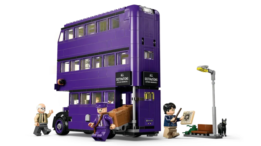 Knight Bus rear with minifigures.