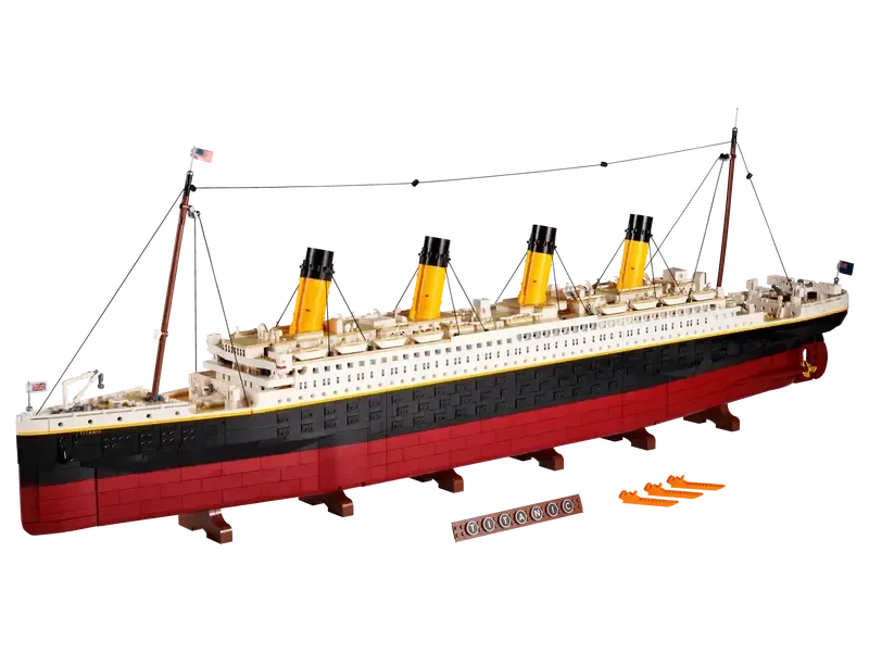 LEGO Titanic full model top-down.