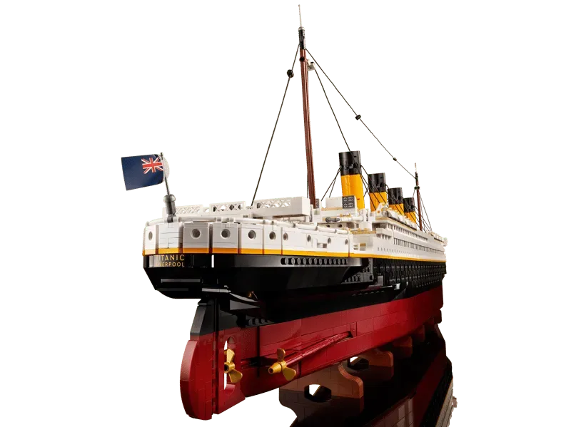 LEGO Titanic stern angle.