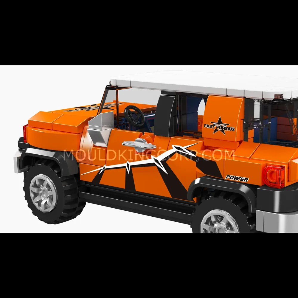 FJ Cruiser front-side view.
