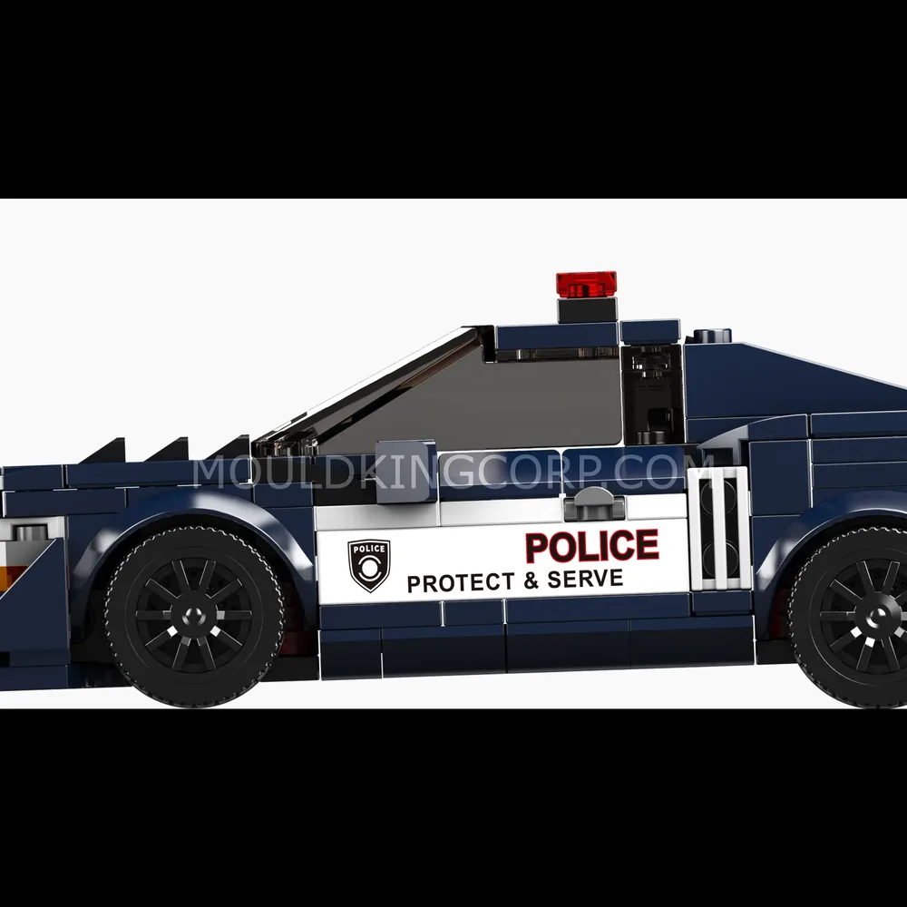 Rear view detail of the police car model.