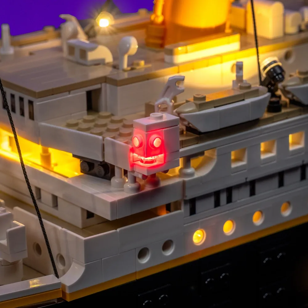 LEGO Titanic fully lit by Light My Bricks single edition kit