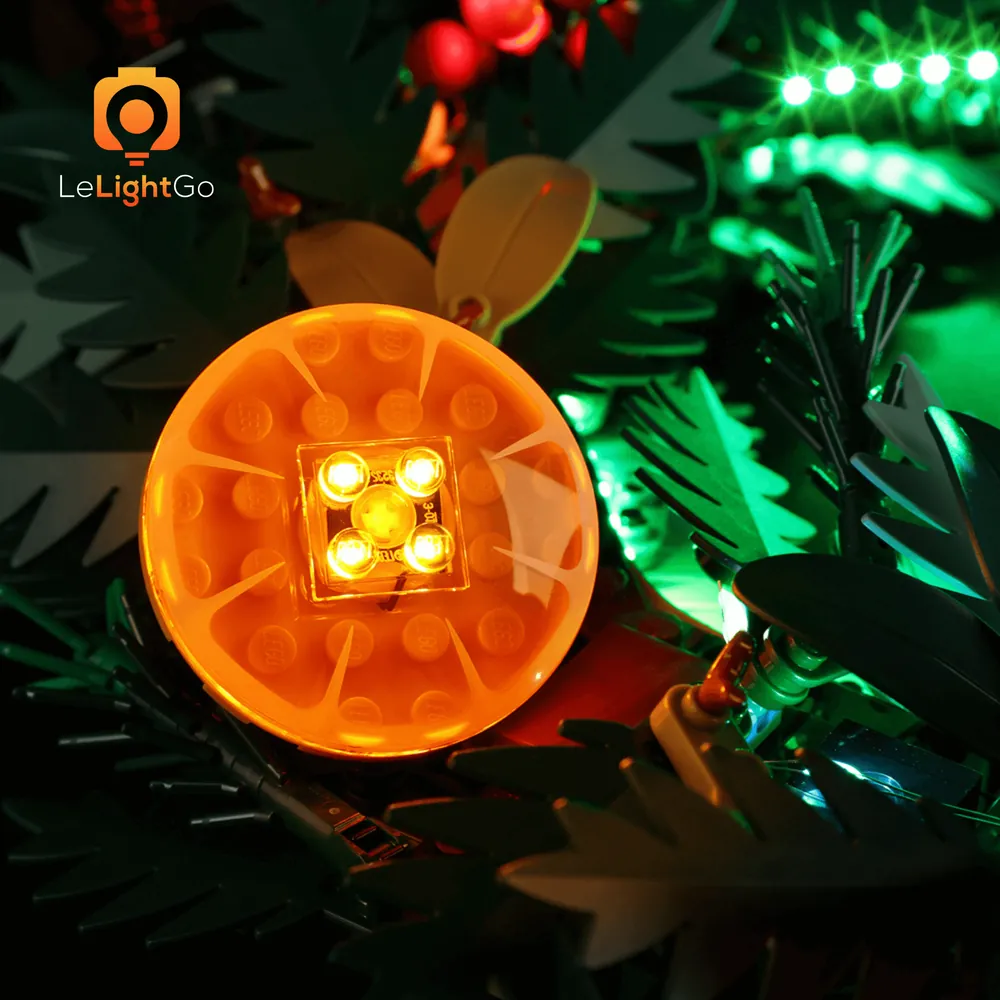 LeLightGo micro-LEDs on LEGO wreath branches