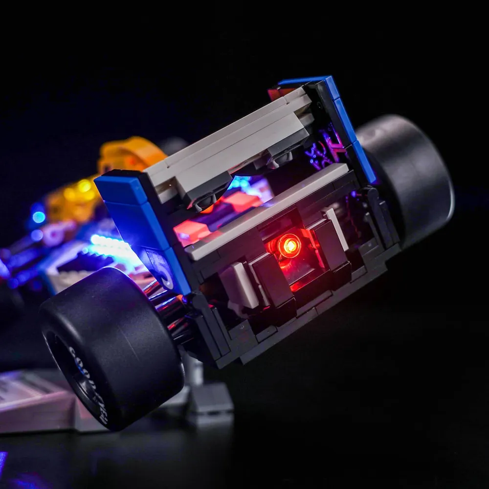 Modular micro-LEDs from BrickBling kit highlighting the cockpit details on LEGO Williams FW14B