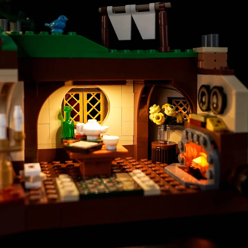 BrickBling remote control variant for LEGO Shire 10354 party tree and tent illumination