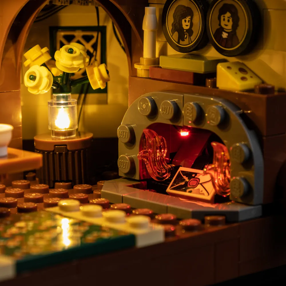 Game of Bricks LEGO Shire 10354 classic version with modular light boards