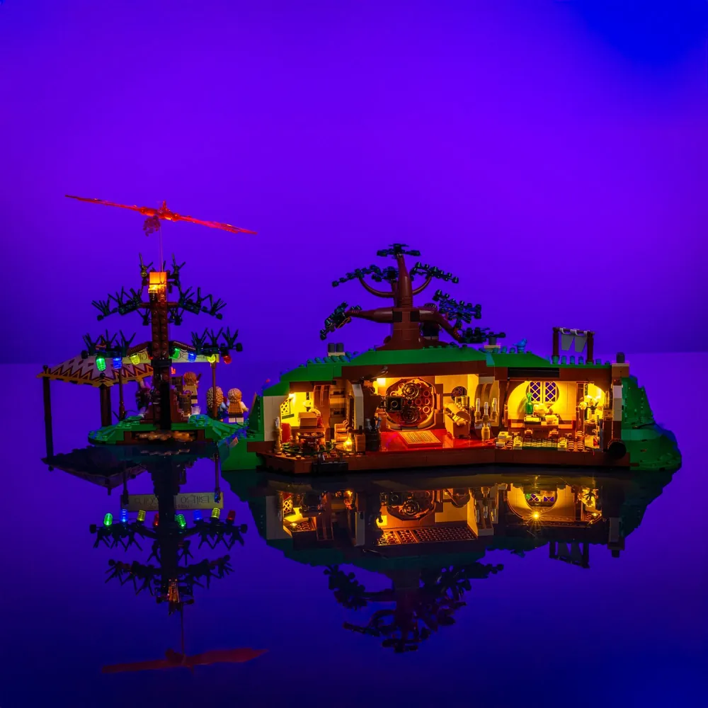 LightMyBricks upper-midrange lighting solution for LEGO Shire 10354