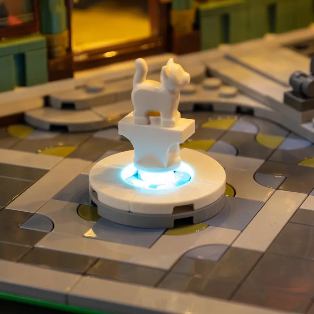 Game of Bricks LED kit lighting up the LEGO Shopping Street interiors and facades