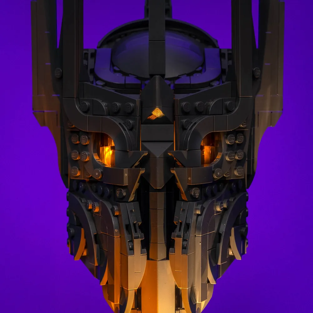 LightMyBricks standard edition for LEGO Sauron's Helmet