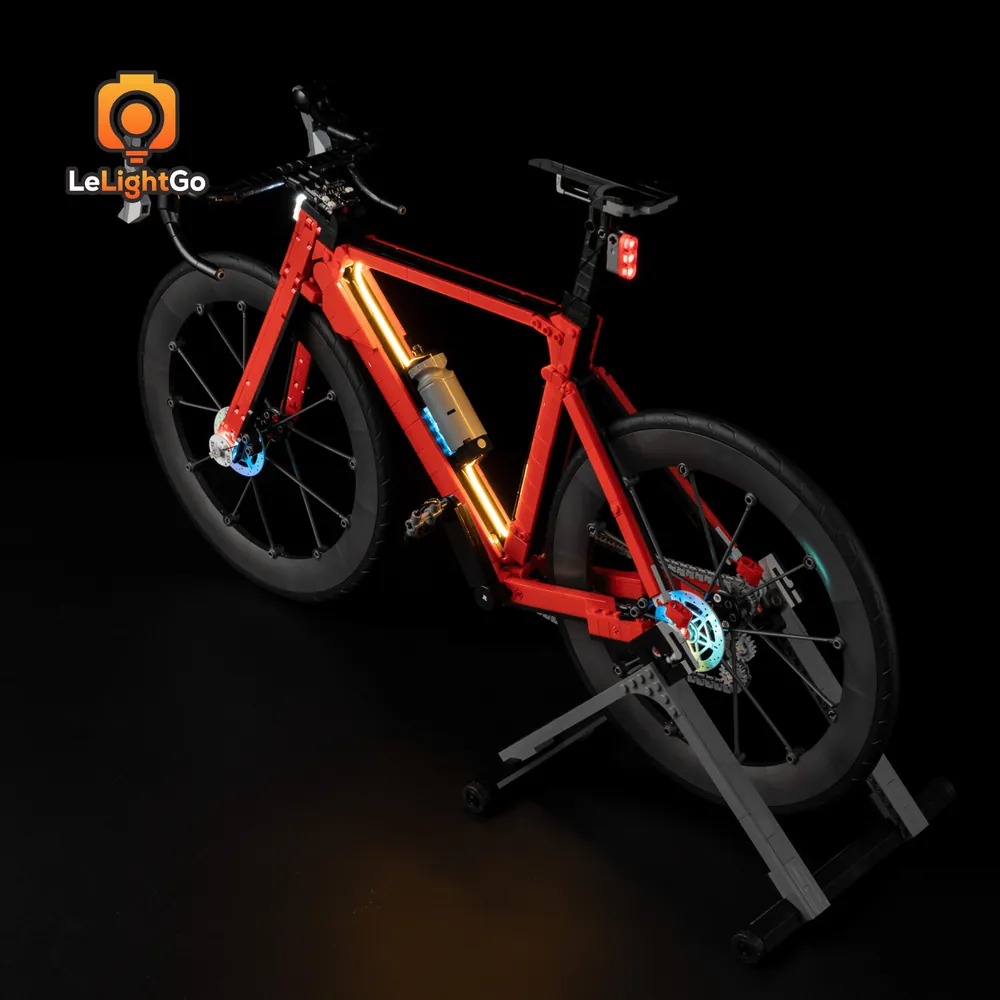 LeLightGo LEDs illuminating LEGO Road Bike 11380 display