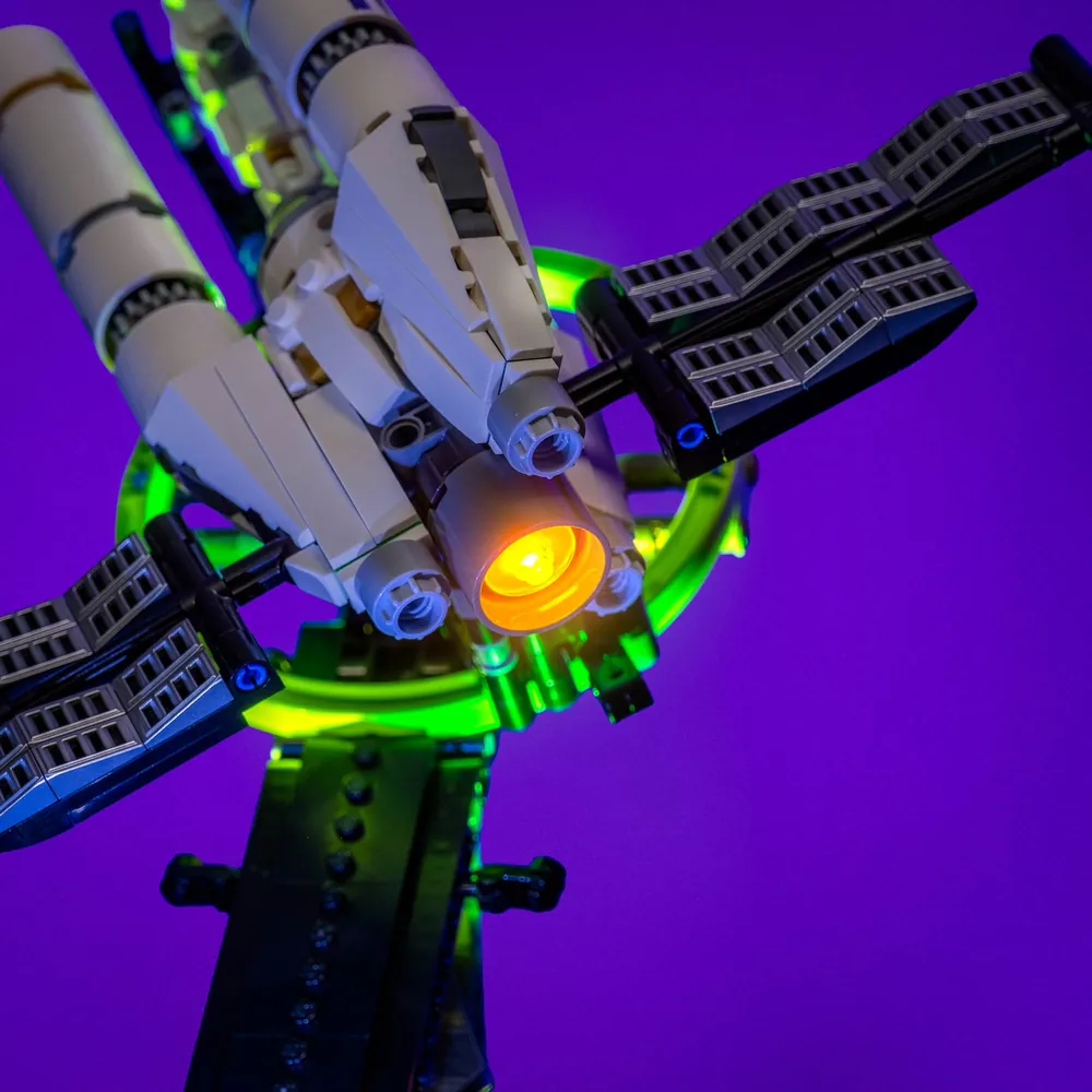 LightMyBricks kit lighting LEGO Hail Mary engines and cockpit