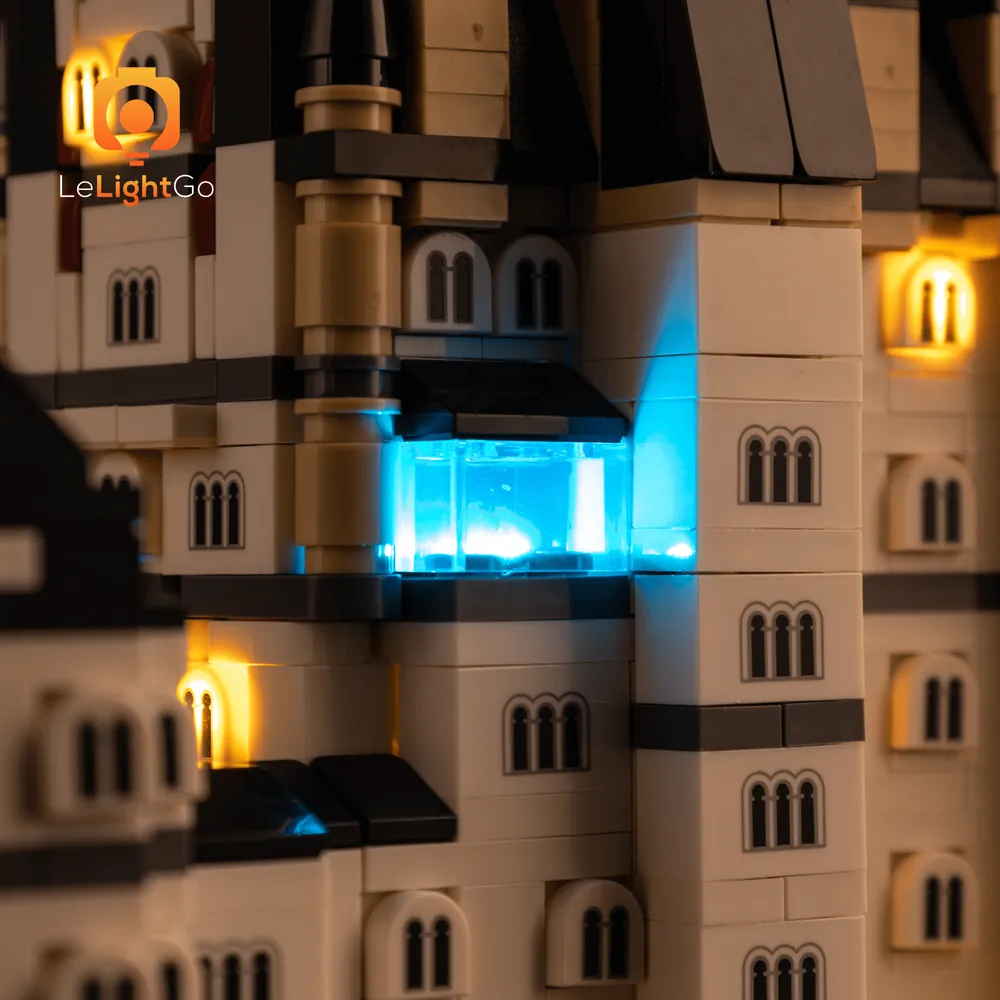 Remote-controlled lighting on LEGO Neuschwanstein by LeLightGo