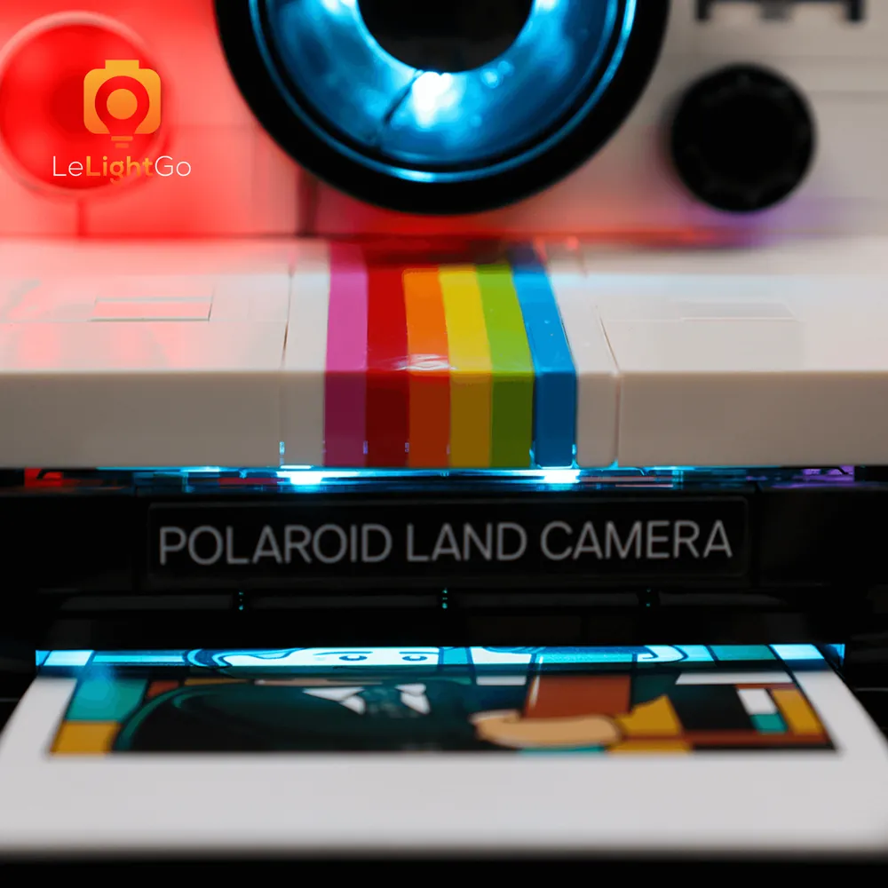 Classic variant of LeLightGo lighting on the LEGO Polaroid camera