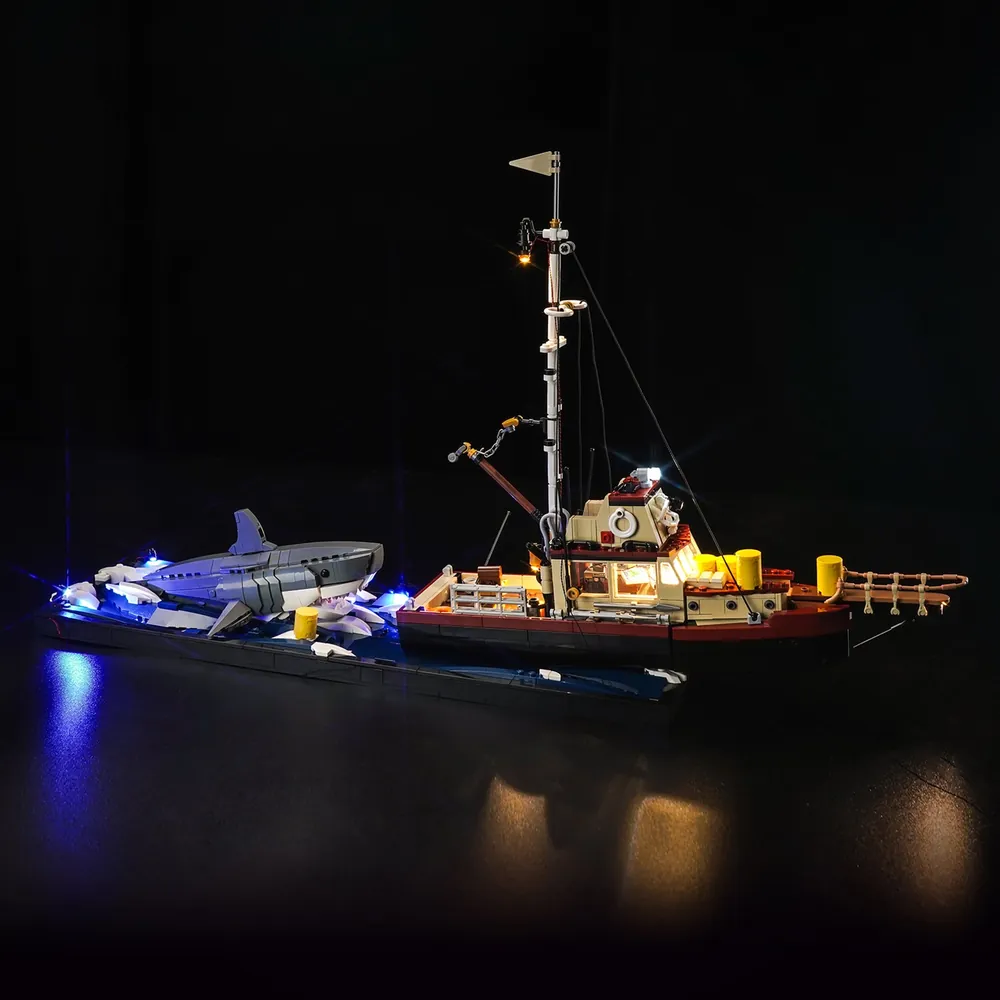 BrickBling LED kit for LEGO Jaws 21350 lighting the shark attack scene