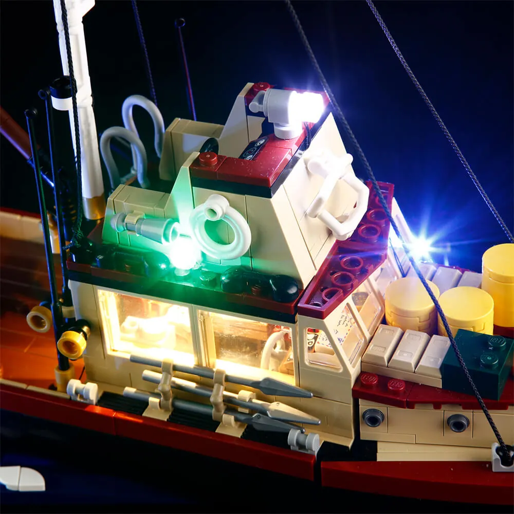 Lightailing thick wires lighting LEGO Jaws Orca cabin
