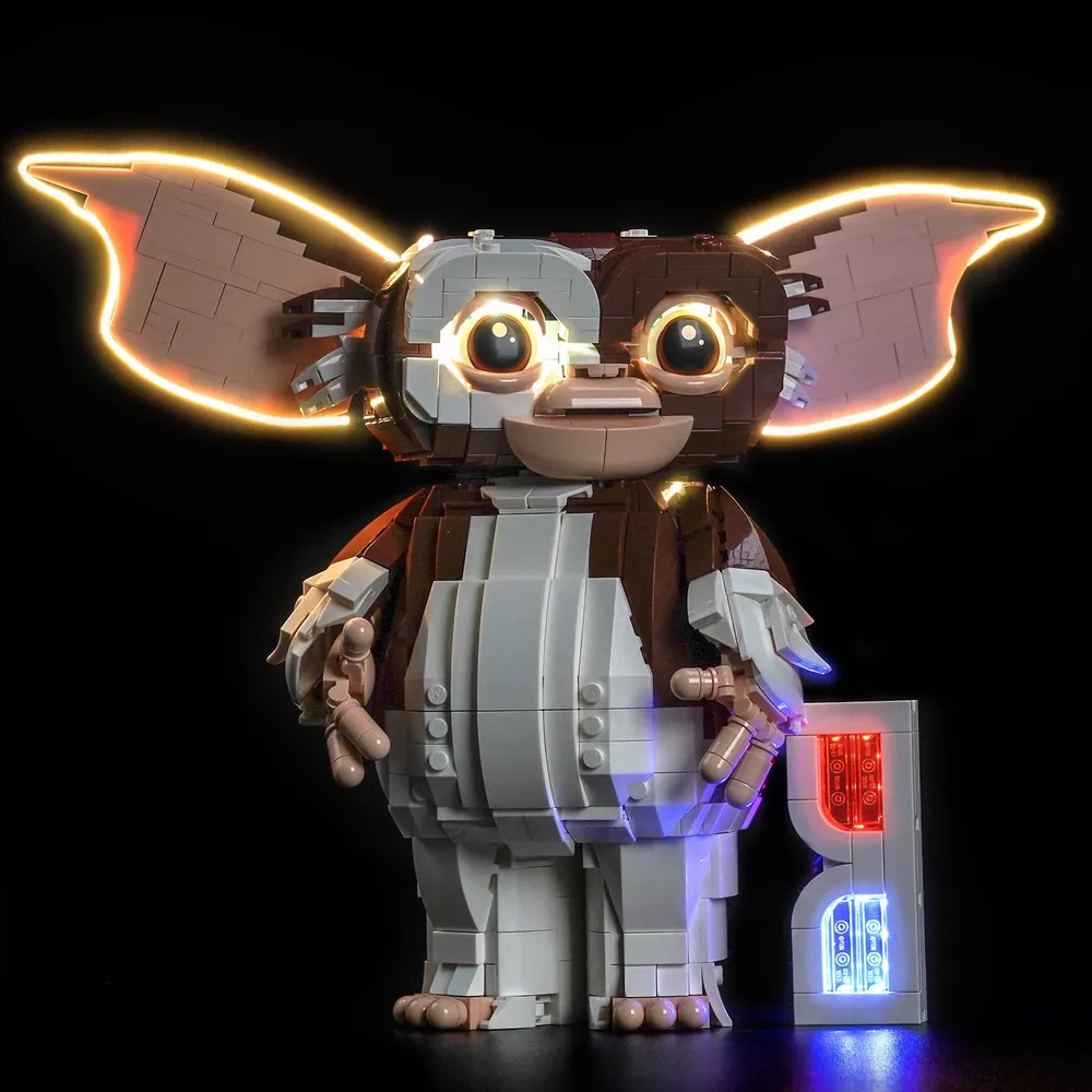 BrickBling LED kit illuminating the face of LEGO Gremlins Gizmo 21361