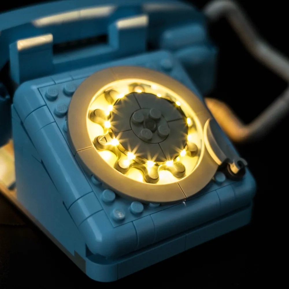 BrickBling modular micro-LEDs on LEGO 31174