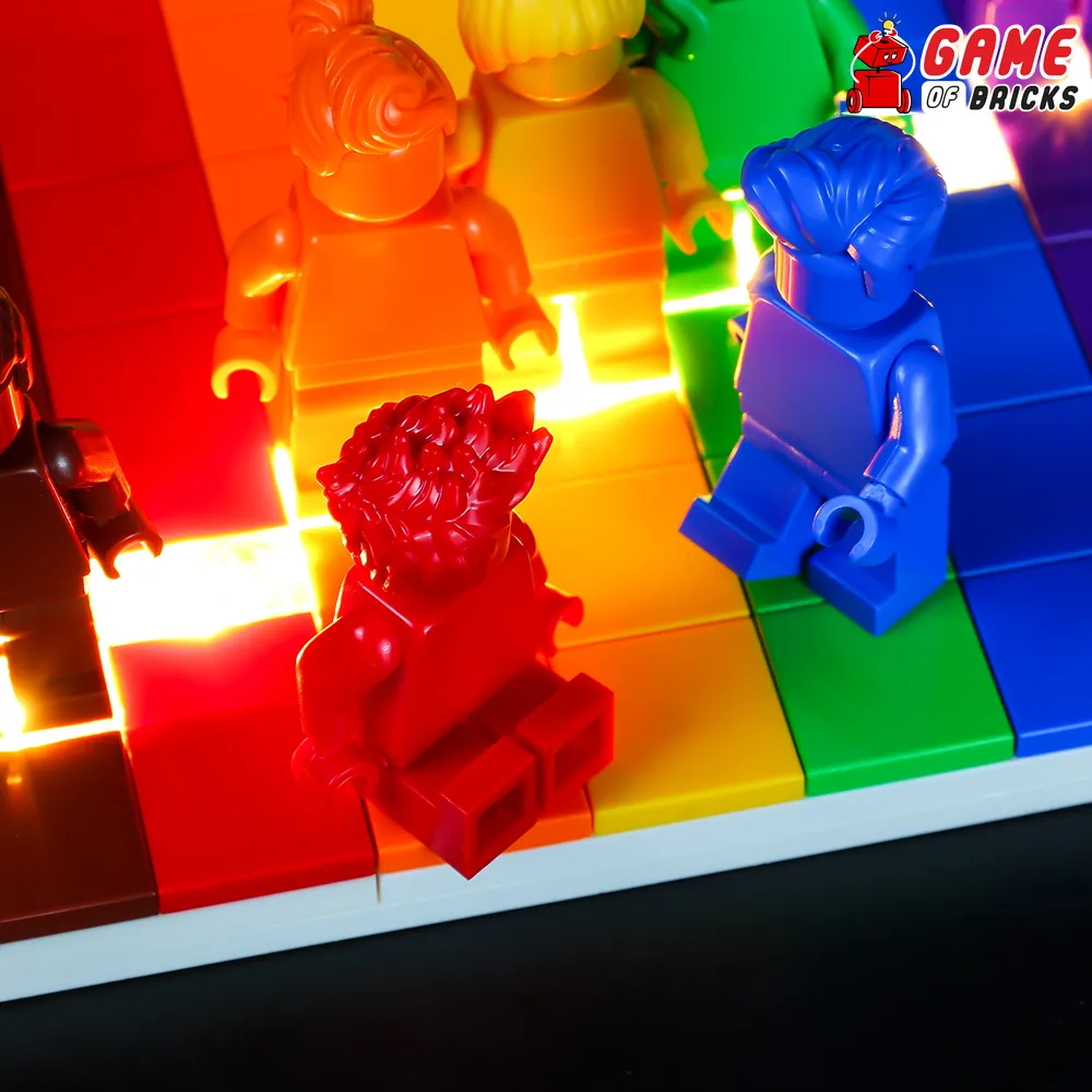 LEGO 40516 with Game of Bricks light kit, glowing minifigures and rainbow backdrop