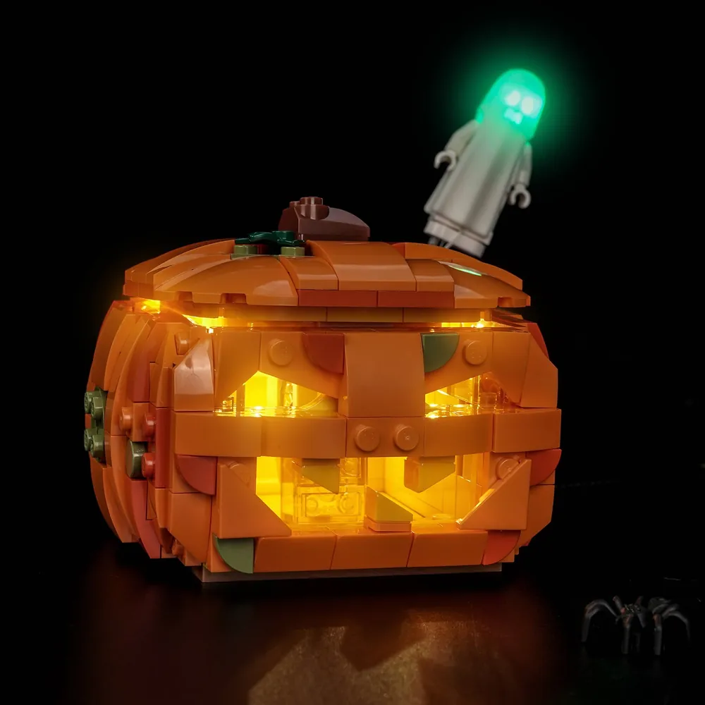 BrickBling LED kit for LEGO Halloween Pumpkin Lantern 40872 illuminating the carved face