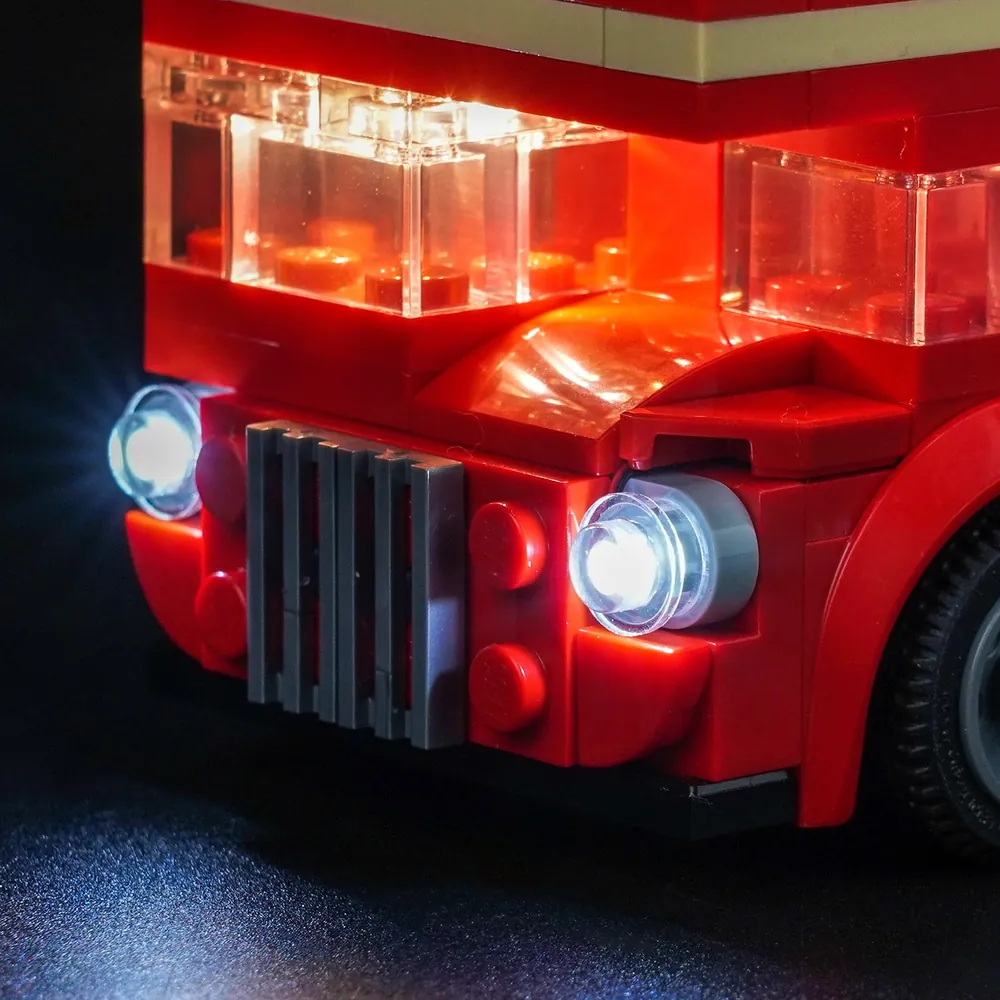 Close-up of modular micro-LEDs on LEGO London Bus 40953