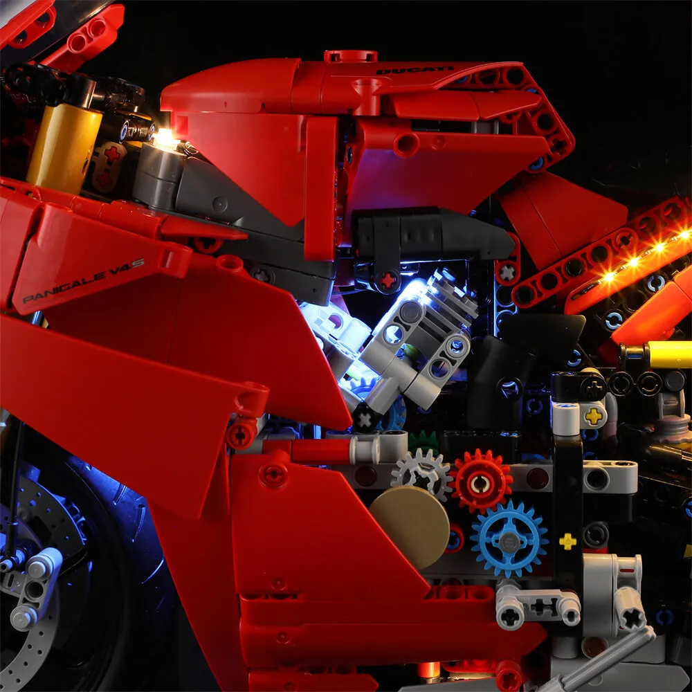 Lightailing standard lighting on LEGO Ducati Panigale V4 S