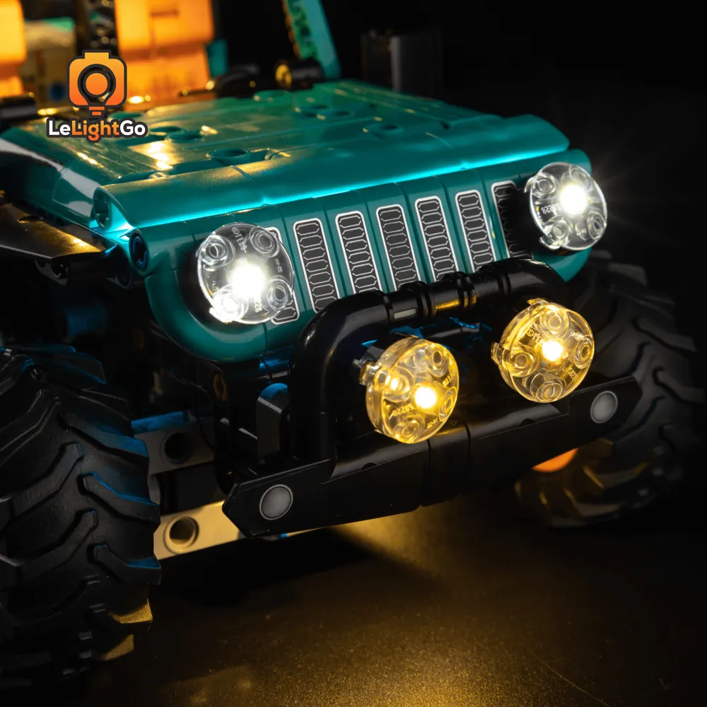 LeLightGo micro-LEDs on LEGO Jeep Rubicon grille
