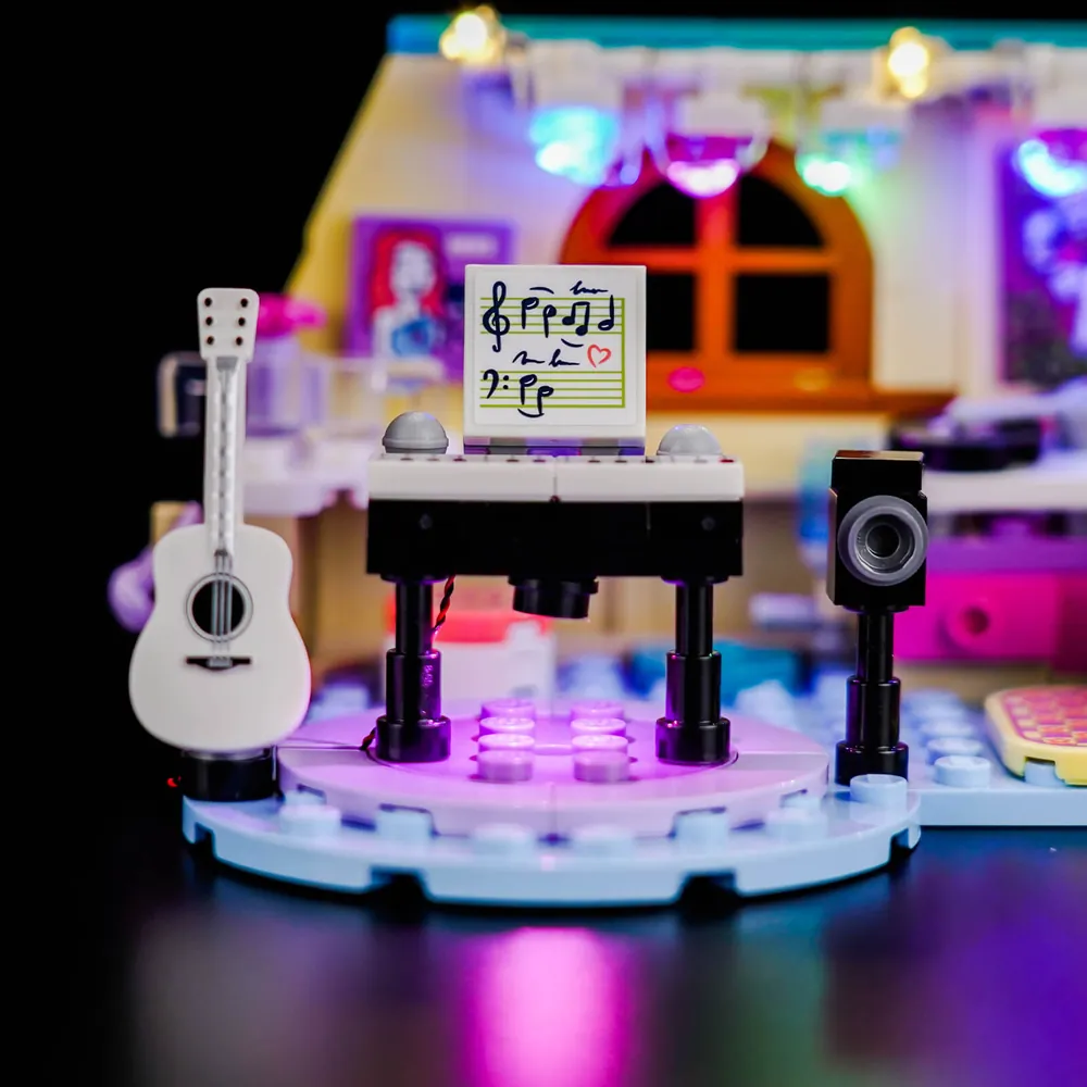 Modular micro-LEDs illuminating Paisley's Room LEGO set