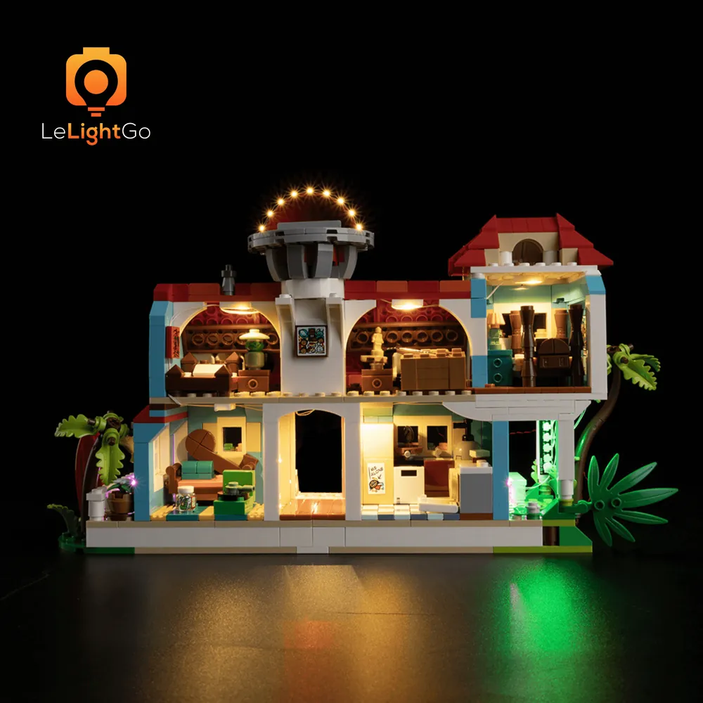 Bright and detailed LEGO beach house with LeLightGo lights