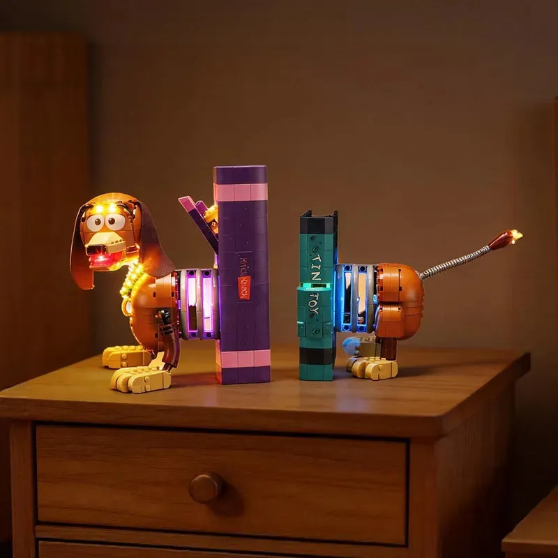 Lightailing light kit illuminating LEGO Slinky Dog Bookends display