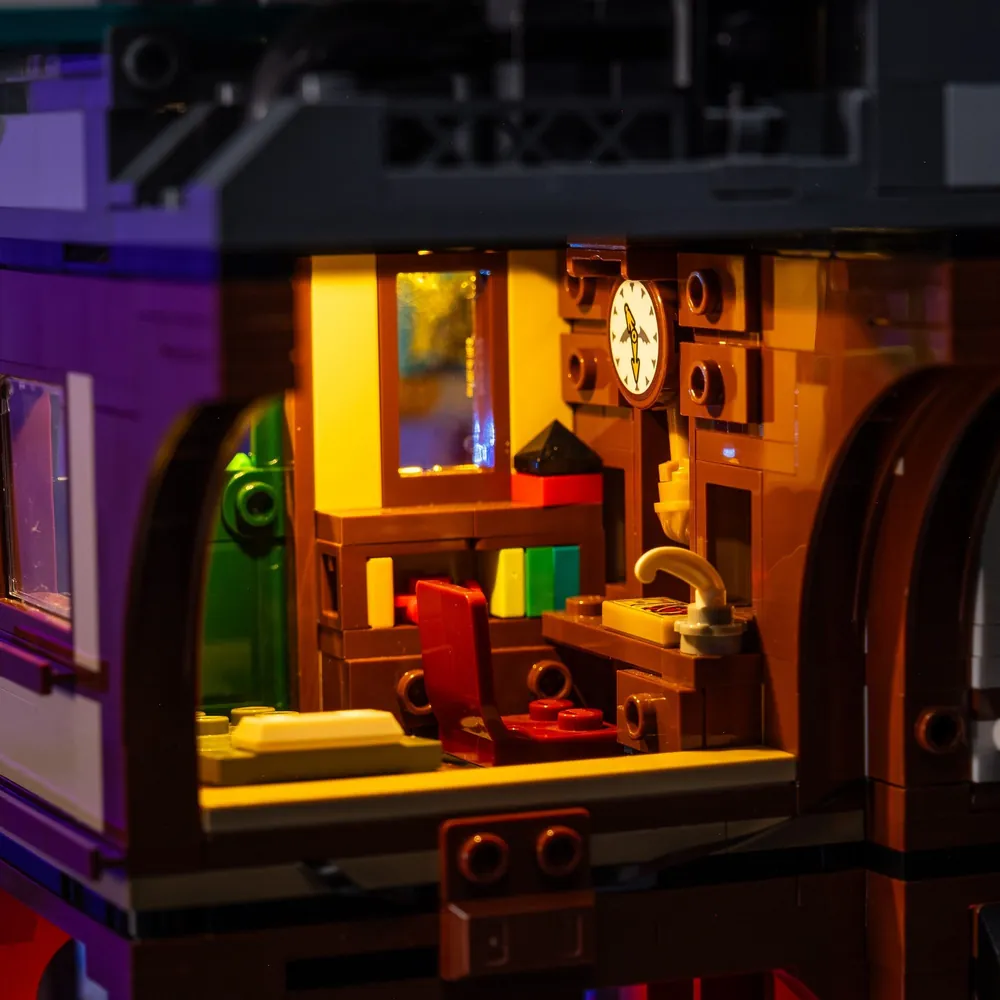 LightMyBricks standard LED wiring on LEGO 71799
