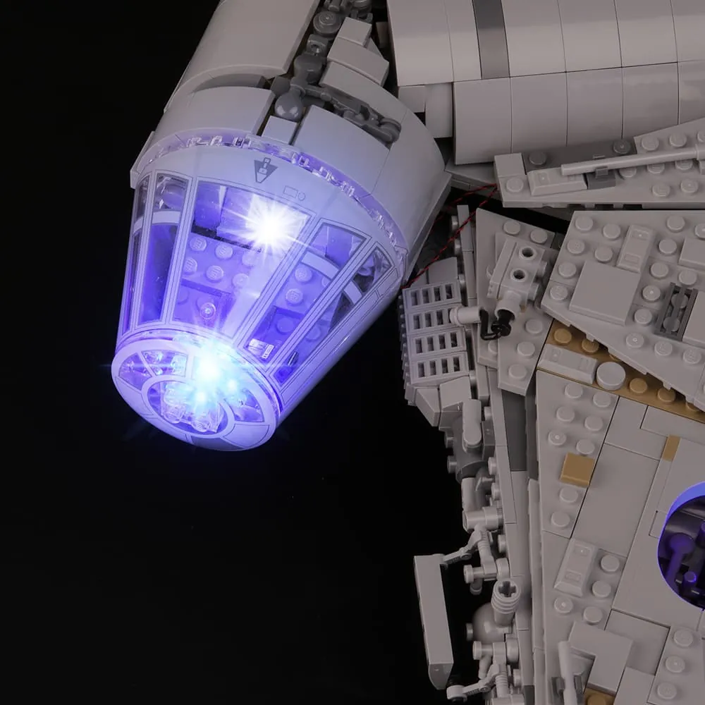 LEGO UCS Falcon 75192 displaying Lightailing LED lights