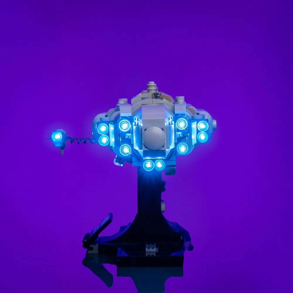 LightMyBricks Home One Starcruiser lighting with remote control