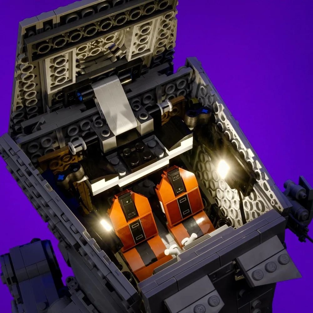 Lit cockpit and cannon details with LightMyBricks on AT-ST Walker