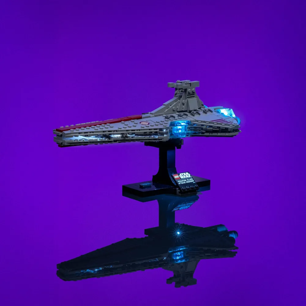 LightMyBricks premium Venator lighting with full hull illumination