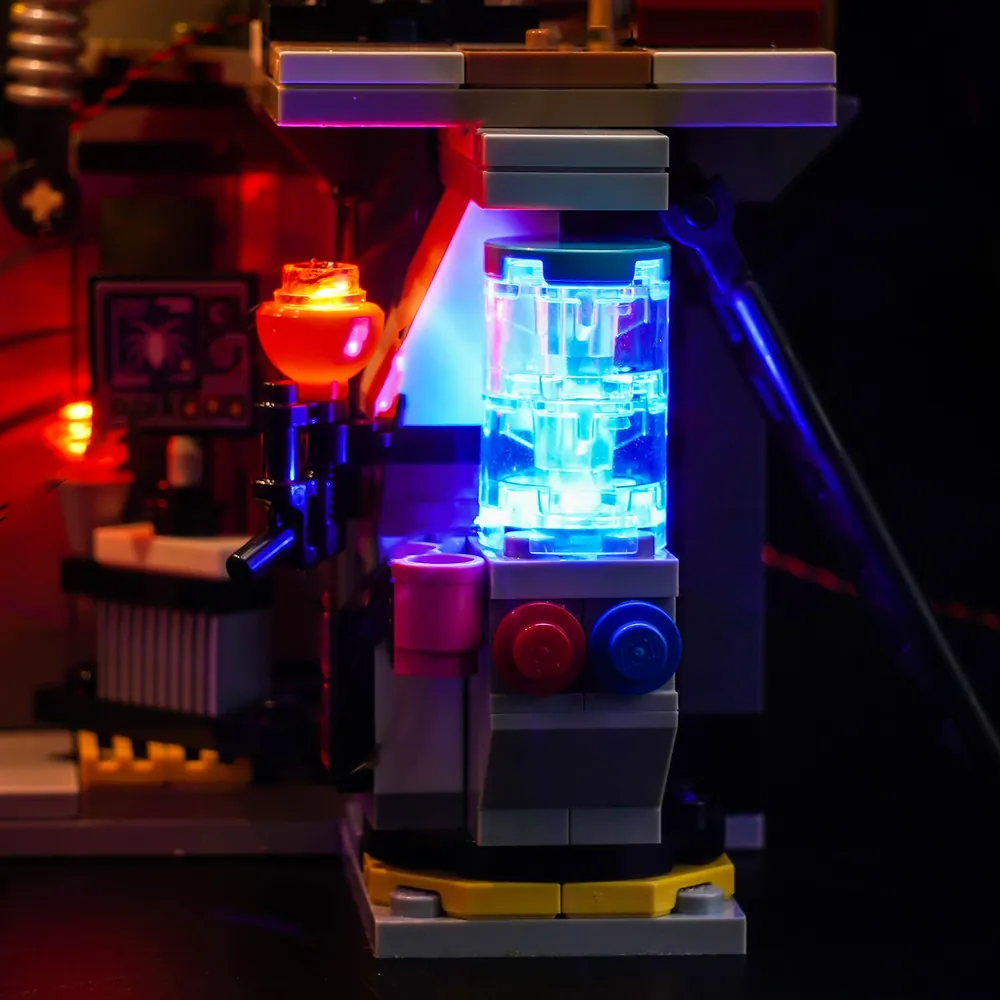 BrickBling LED kit for LEGO 75583 highlighting the minion lab details