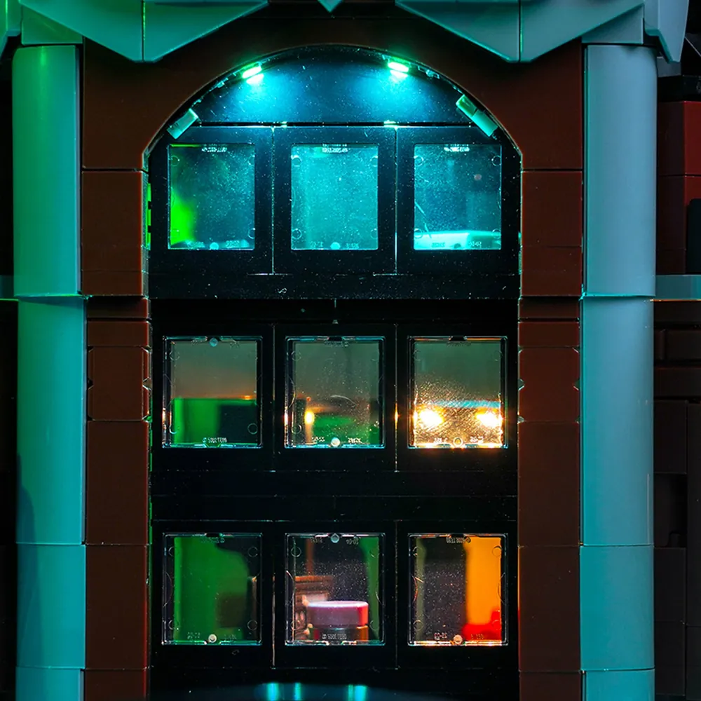 Remote control variant of BrickBling lighting for LEGO Arkham Asylum 76300