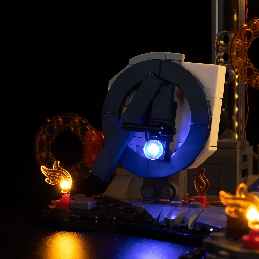 Game of Bricks kit lighting up Captain America and Iron Man in LEGO 76323