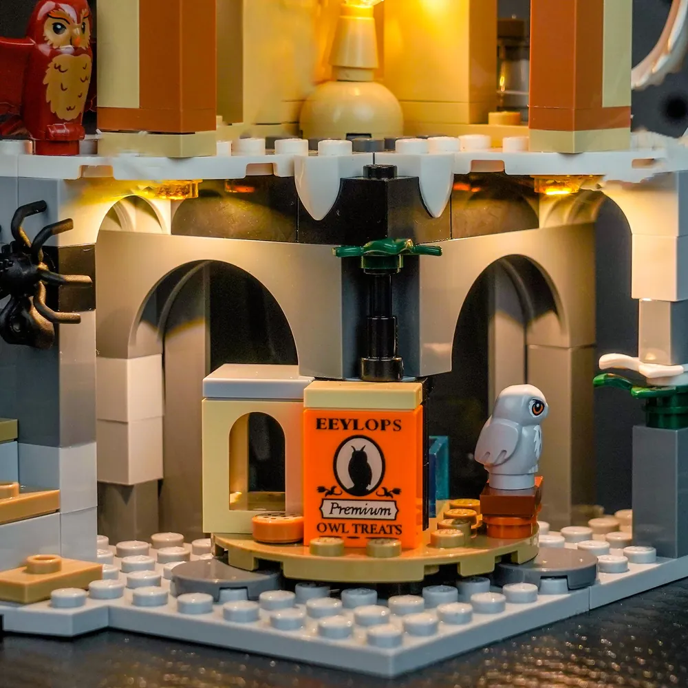 Display of BrickBling's single standard edition for LEGO Harry Potter Owlery