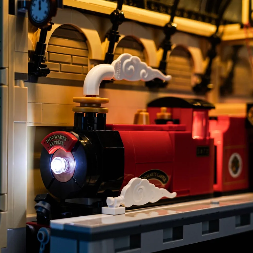 Remote control version of BrickBling for LEGO Book Nook 76450