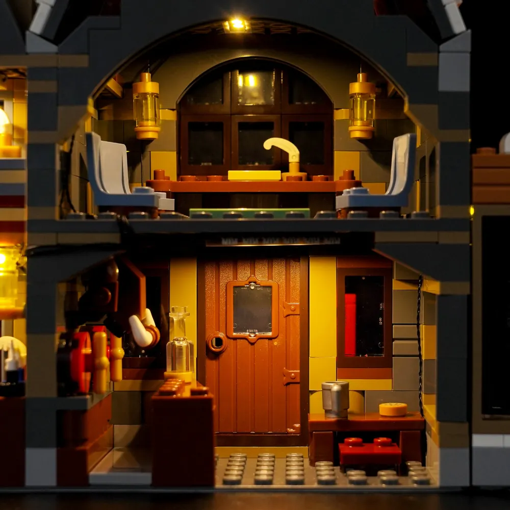 Classic vs Remote versions of BrickBling light kit for LEGO 76457