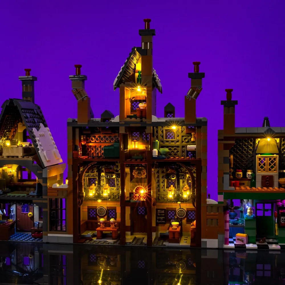 Detailed light placement in Hogsmeade Village with Light My Bricks