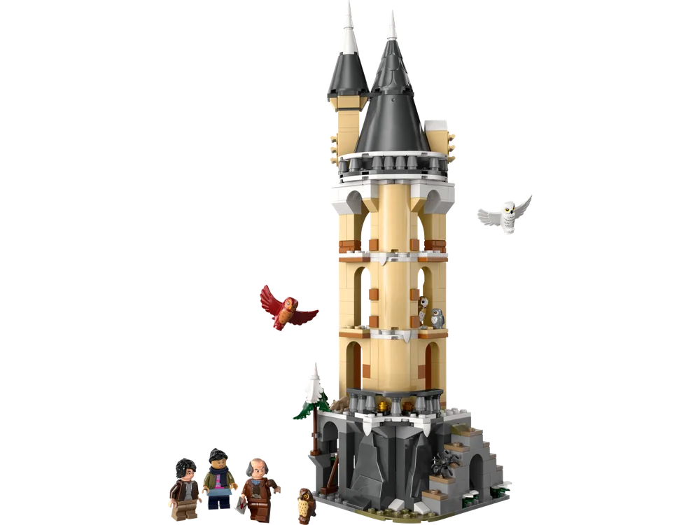 LEGO Harry Potter Hogwarts Castle Owlery 76430 set with minifigures and flying owls.