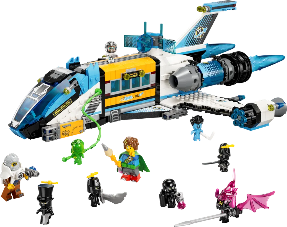 The completed LEGO Dreamzzz Mr. Oz's Spacebus set 71460, showcasing the main vessel, a smaller detachable craft, and all included minifigures and Grimspawn characters, against a white background.
