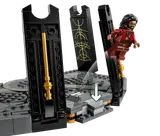 Thrawn minifigure launching from a pillar.