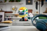 Senna Helmet modern display