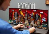 Placing minifigures in Gotham.